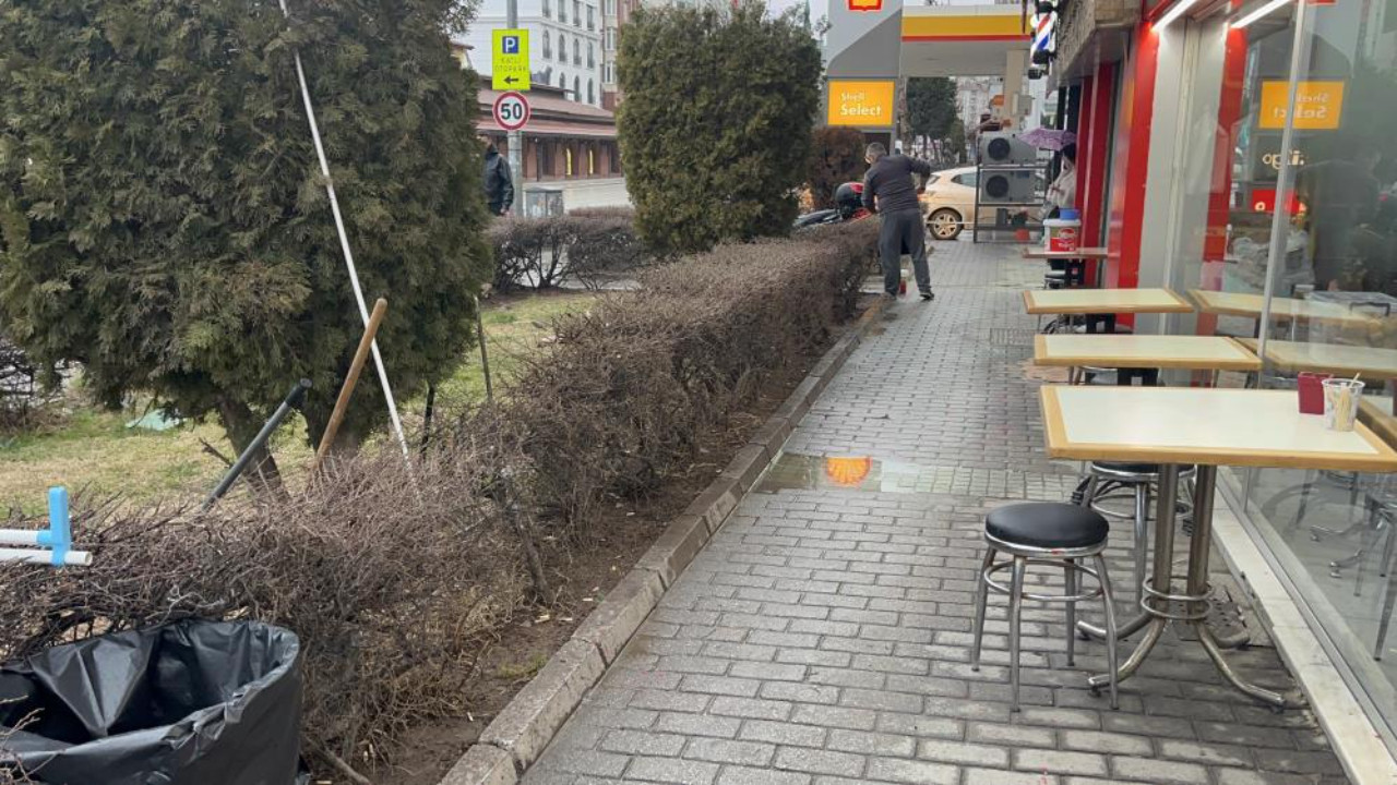 Eskişehir'de "yan baktın" kavgası: Lokantada yemek yiyenlere bıçakla saldırdılar!