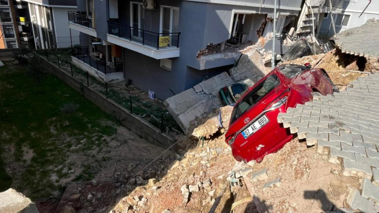 Menemen'de istinat duvarı çöken binanın müteahhidi gözaltına alındı