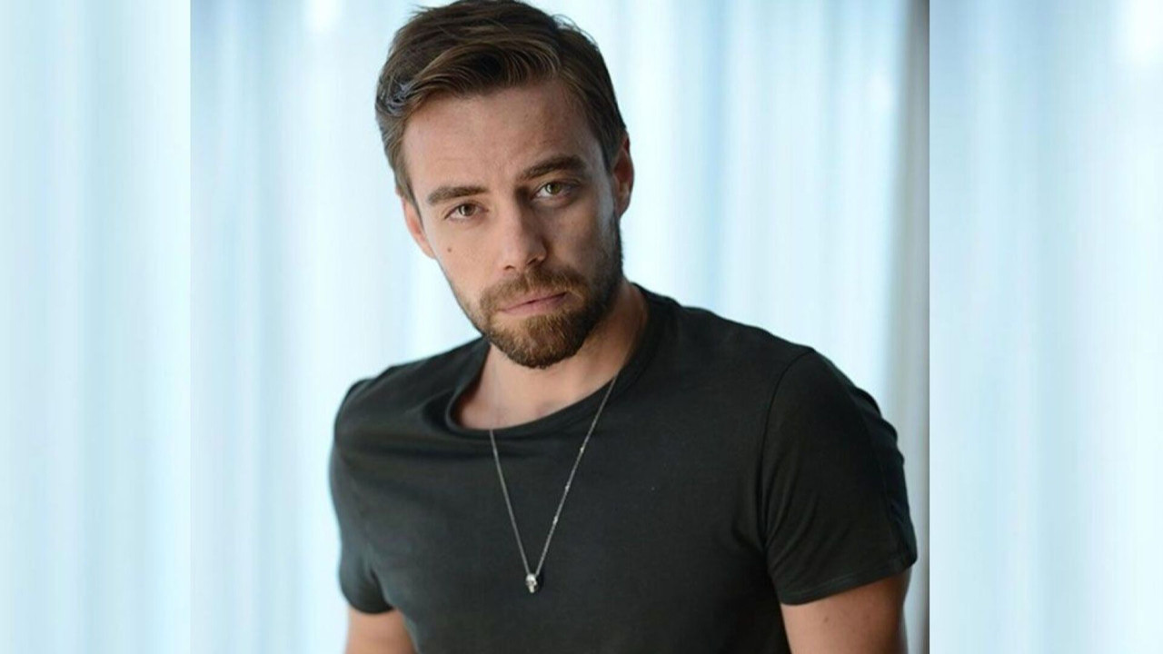 Şarkıcı Murat Dalkılıç gözaltına alındı