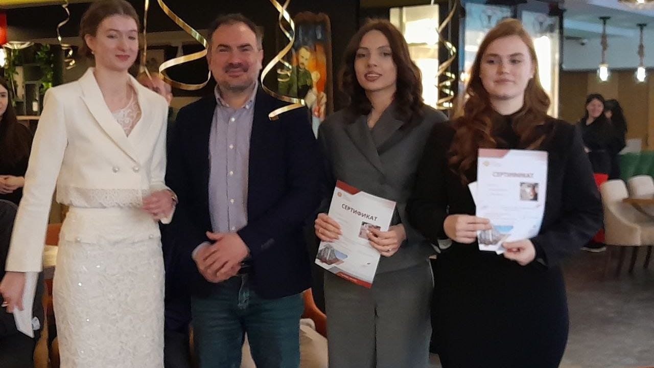 St. Petersburg Üniversitesi'nde Nâzım Hikmet anıldı: Jüri Başkanı Mehmet Perinçek oldu