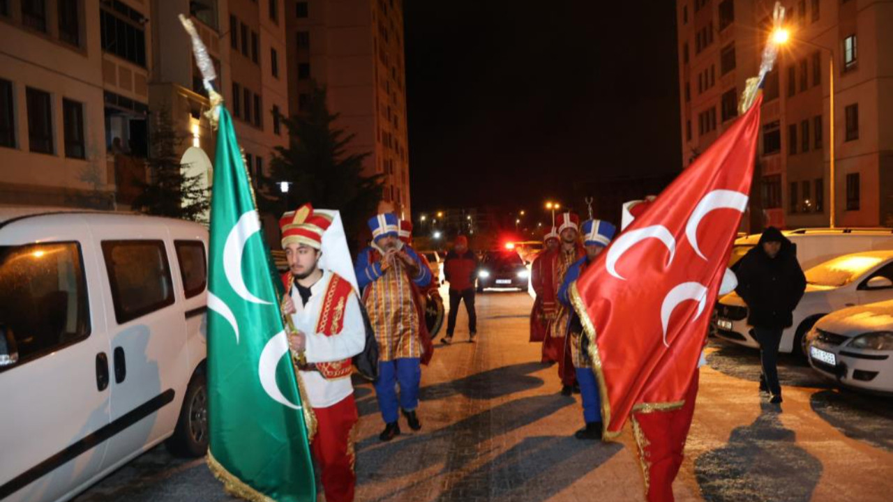Nevşehir'de ilk sahur heyecanı: Vatandaşlar mehter marşlarıyla uyandı