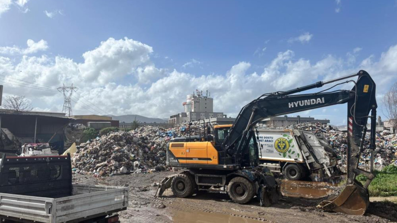 Atıklar usulsüz depolanmış: Buca ve Foça belediyel…