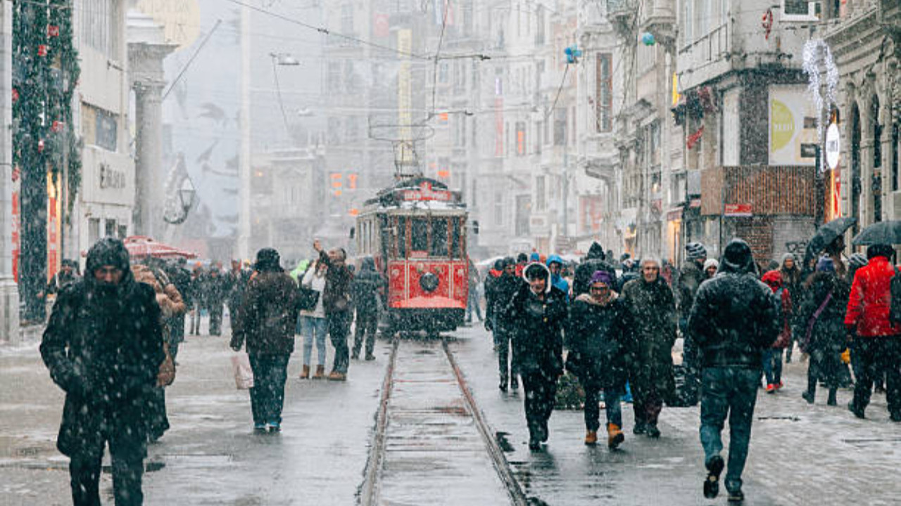 İstanbul dahil 32 ilde kar alarmı: İşte 21 Şubat hava durumu raporu