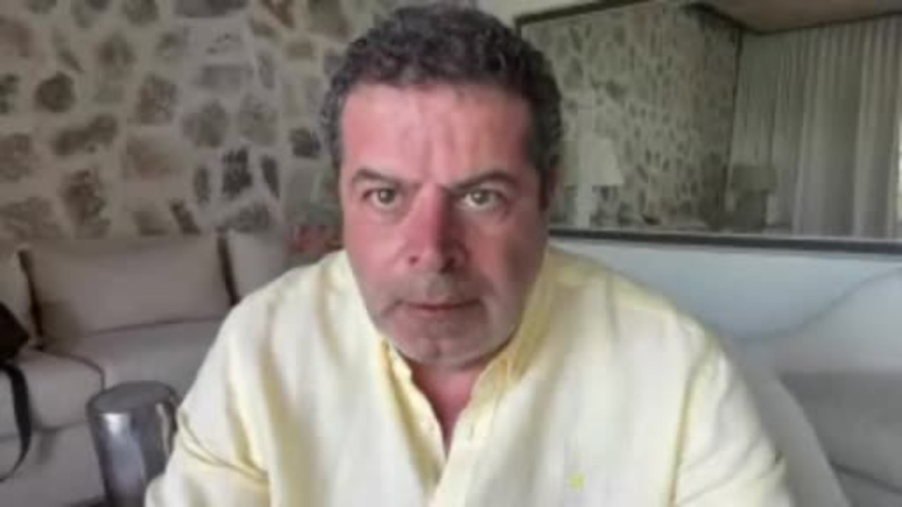 Gazeteci Cüneyt Özdemir Meksika'da mahsur kaldı