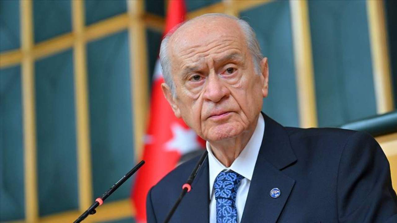 Bahçeli'den MEB'in okullardaki Ramazan genelgesine tam destek