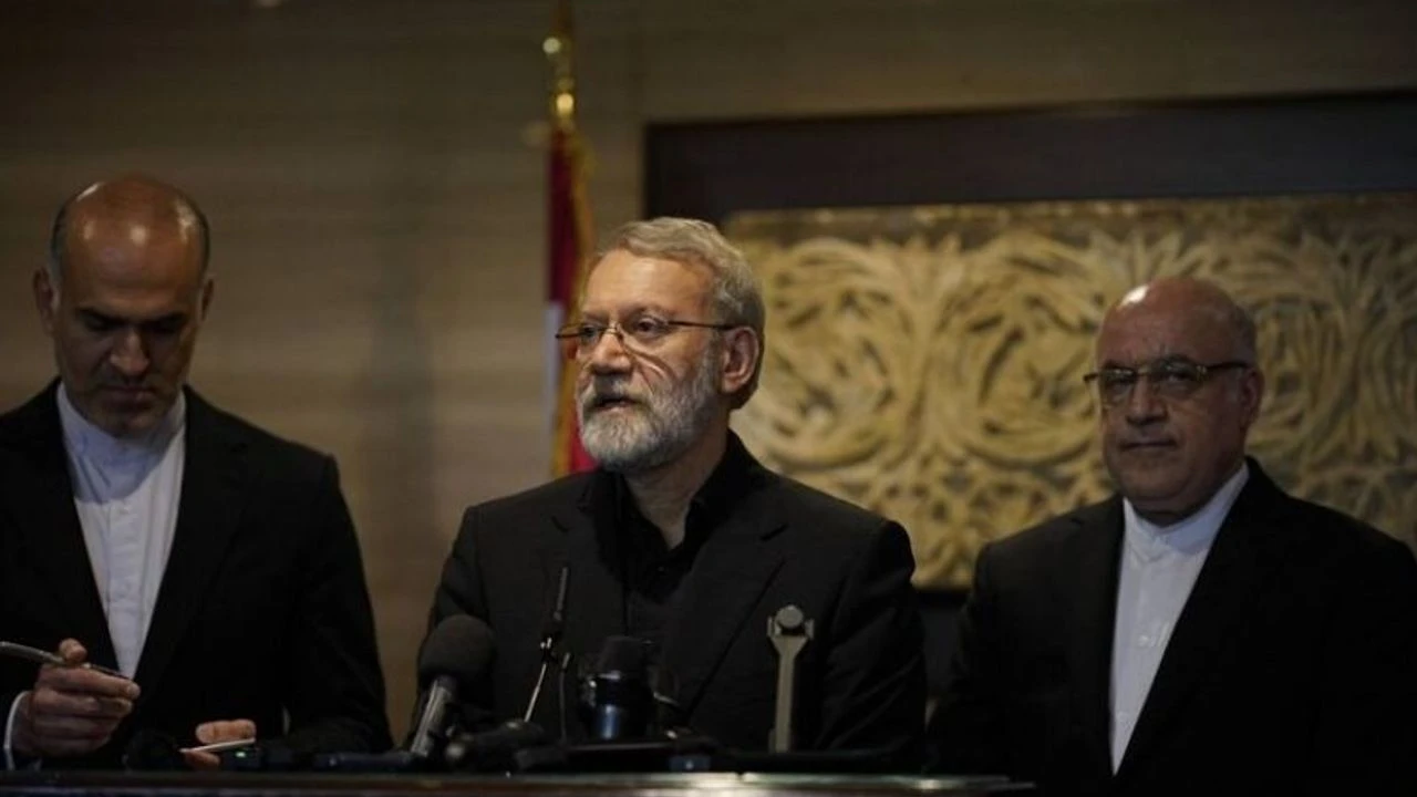 Laricani: İran, ABD'nin aksine, uzun bir savaşa hazırlanmış durumda