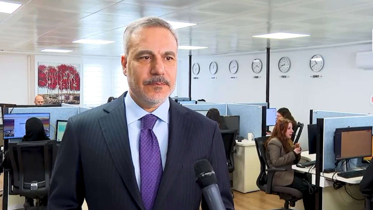 Dışişleri Bakanı Hakan Fidan'dan Konsolosluk Çağrı Merkezi'ne ziyaret