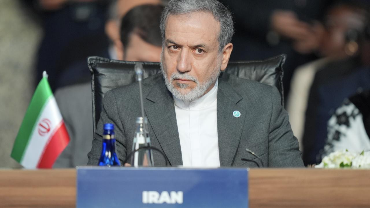 Erakçi: "İran, Katar’ı değil ülkedeki ABD'yi hedef alıyor"