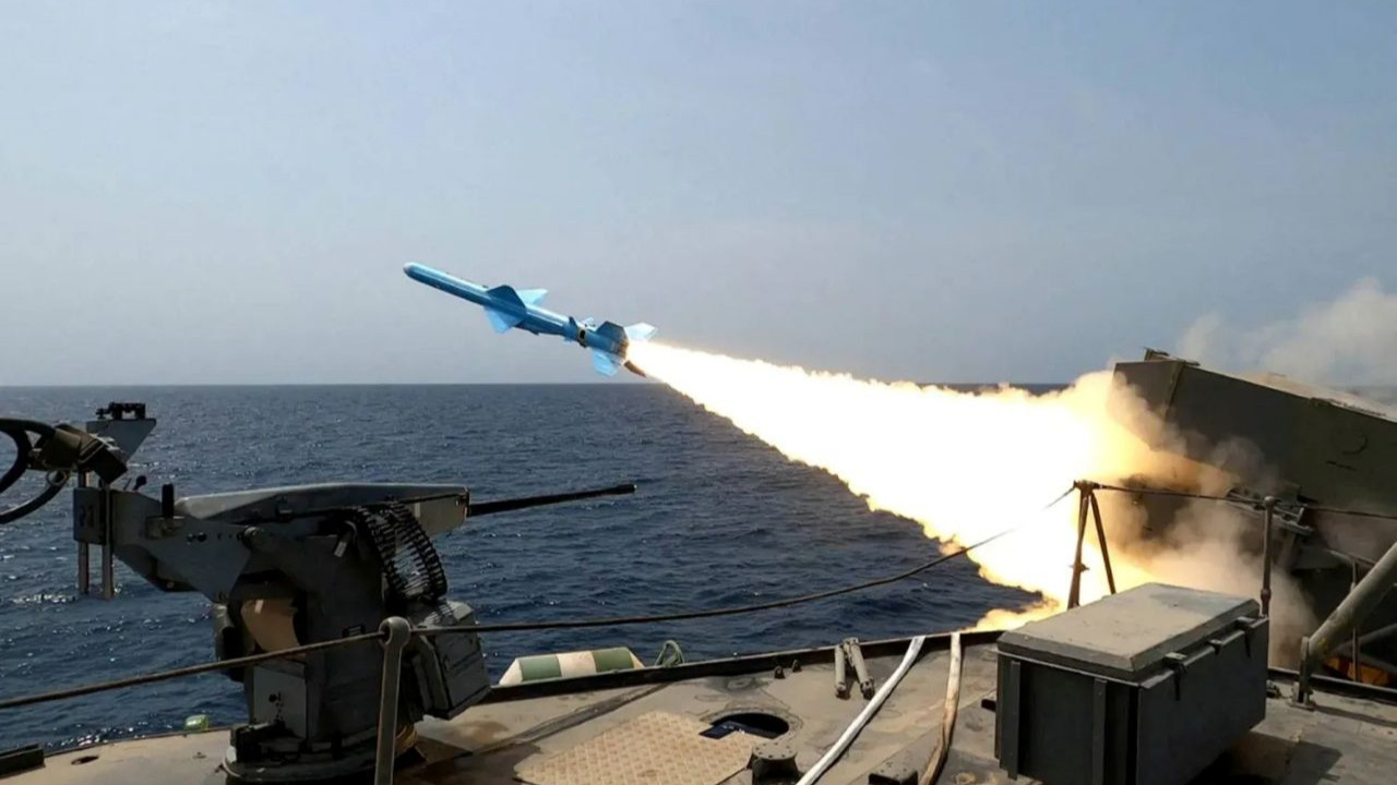 İran, uyarıları dikkate almayan 10 petrol tankerini vurduğunu duyurdu