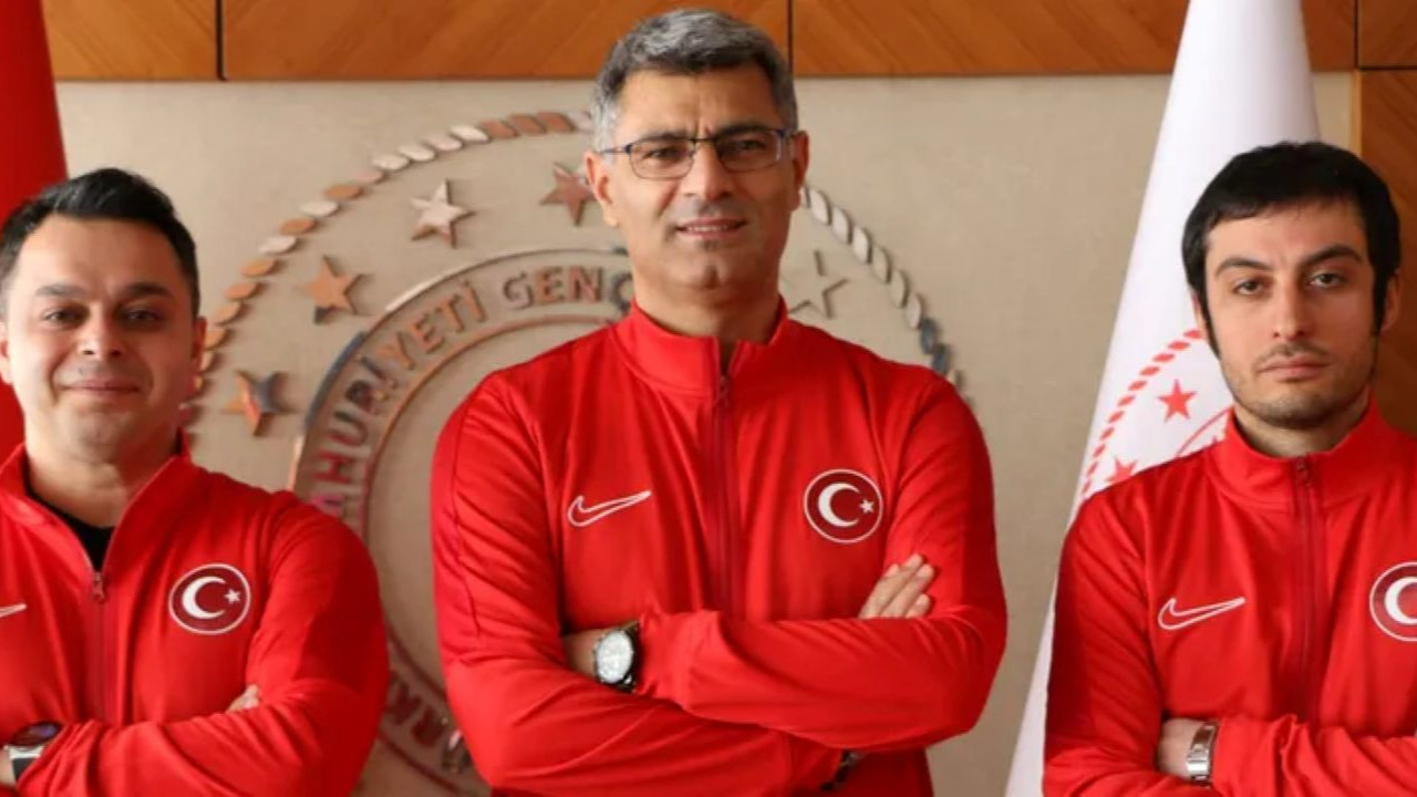 Milli atıcılar İsmail Keleş, Yusuf Dikeç ve Buğra Selimzade, Avrupa şampiyonu oldu