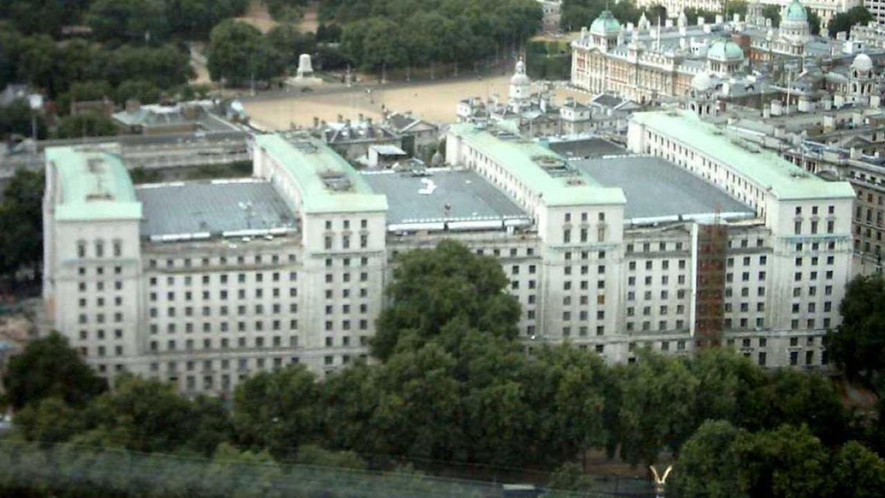 İngiltere, Kıbrıs’taki üssü vuran dronun İran’dan kalkmadığını açıkladı