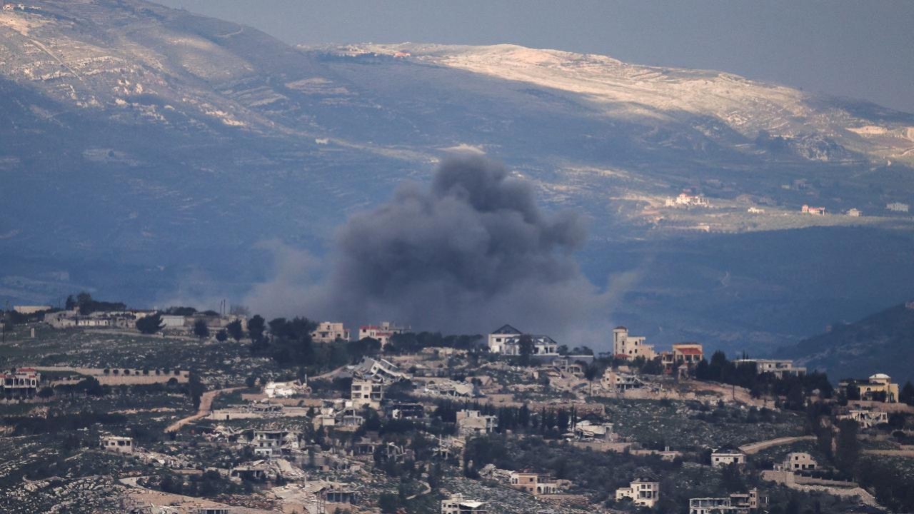 İşgalci İsrail ordusu, Lübnan'a fosforlu top mermileriyle saldırdı