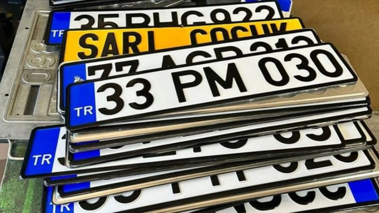 280 bin TL ceza ve 5 yıl hapis riski! Trafikte APP plaka devri kapandı: APP Plaka nedir, nasıl değiştirilir?