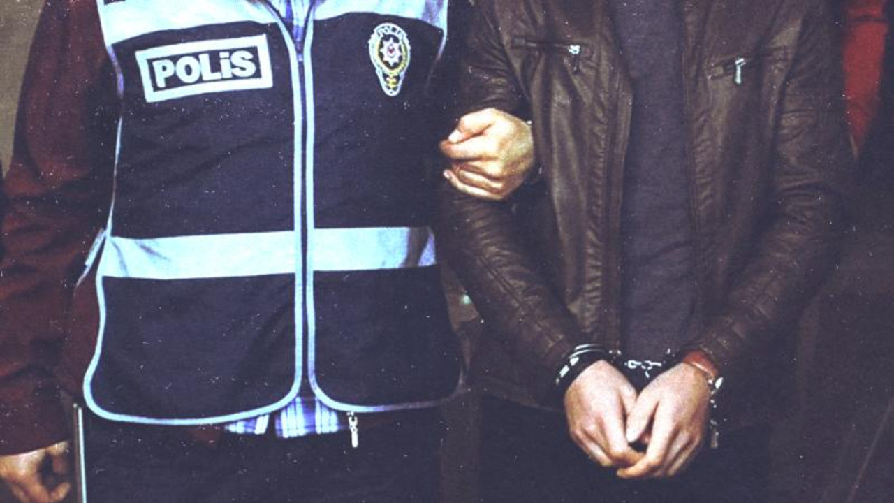 İstanbul'da kaçak cep telefonu operasyonu: 9 şüpheli gözaltında!