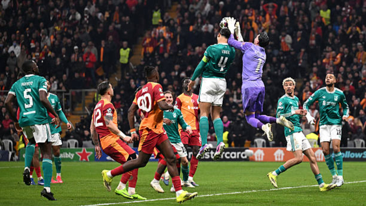 Liverpool Teknik Direktörü'nden Uğurcan Çakır övgüsü: ''Önemli kurtarışlar yaptı''