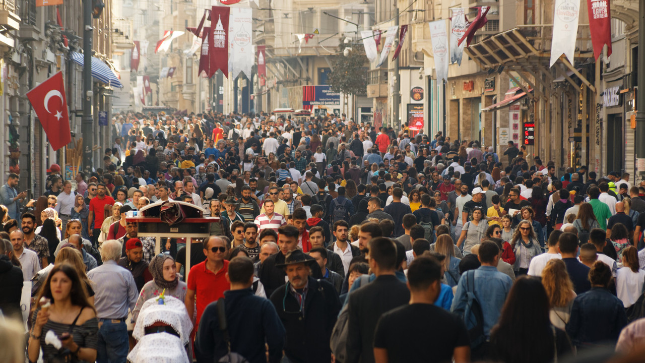 Arefe günü tatil mi, yarım gün mü? Kamu kurumları açık mı, kapalı mı?