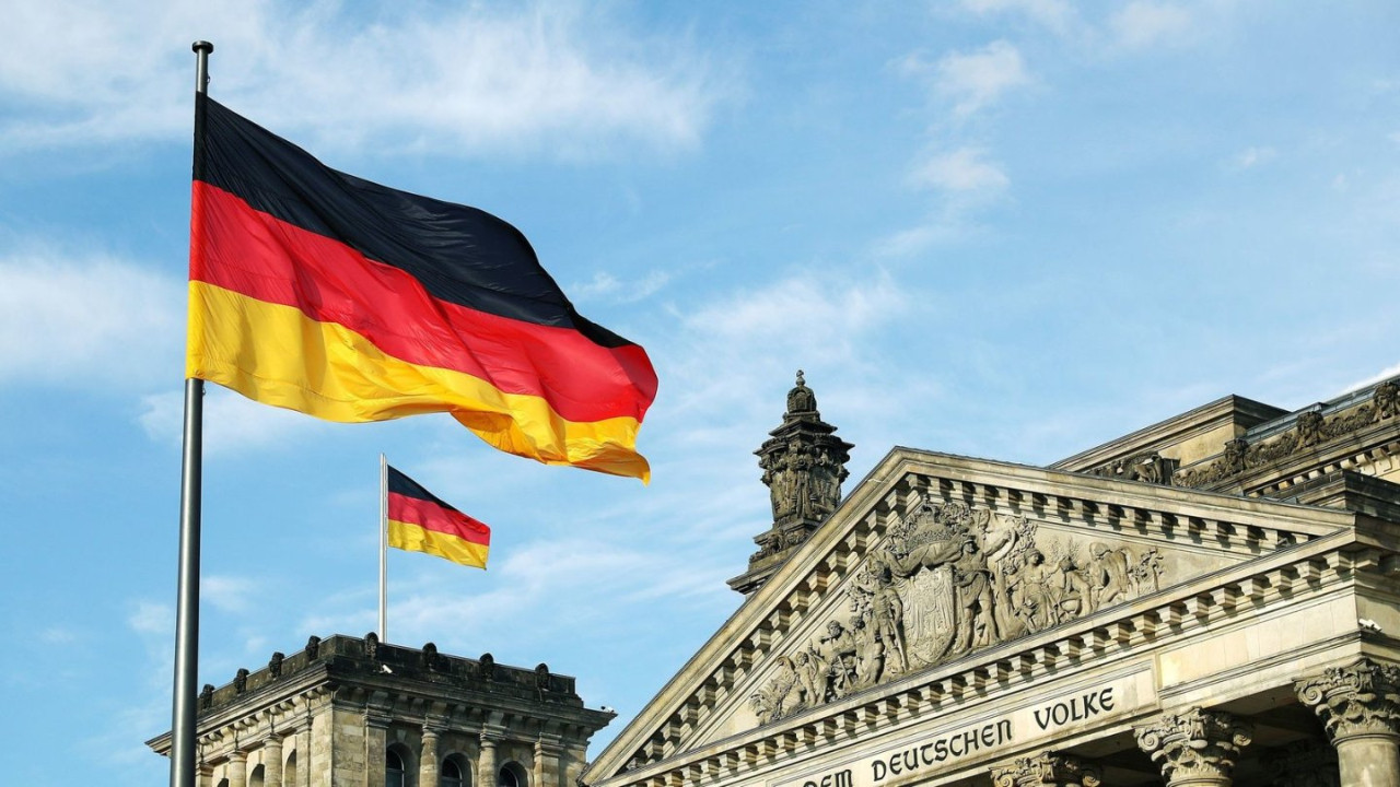 Berlin'den 'İran' itirafı: "Yönetim değişikliği gerçekçi değil"