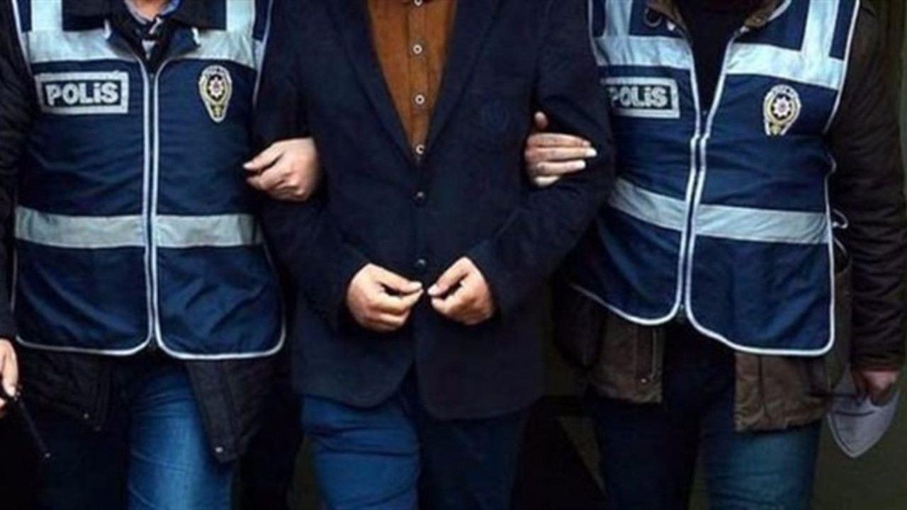 Manisa'da Atatürk'e hakaret iddiası: Felsefe öğretmeni tutuklandı