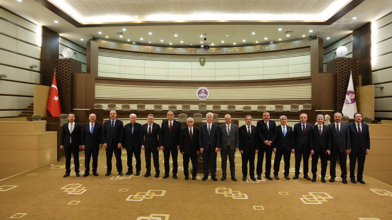 Anayasa Mahkemesi Başkanvekilliğinde devir teslim: Hasan Tahsin Gökcan görevi İrfan Fidan'a devretti