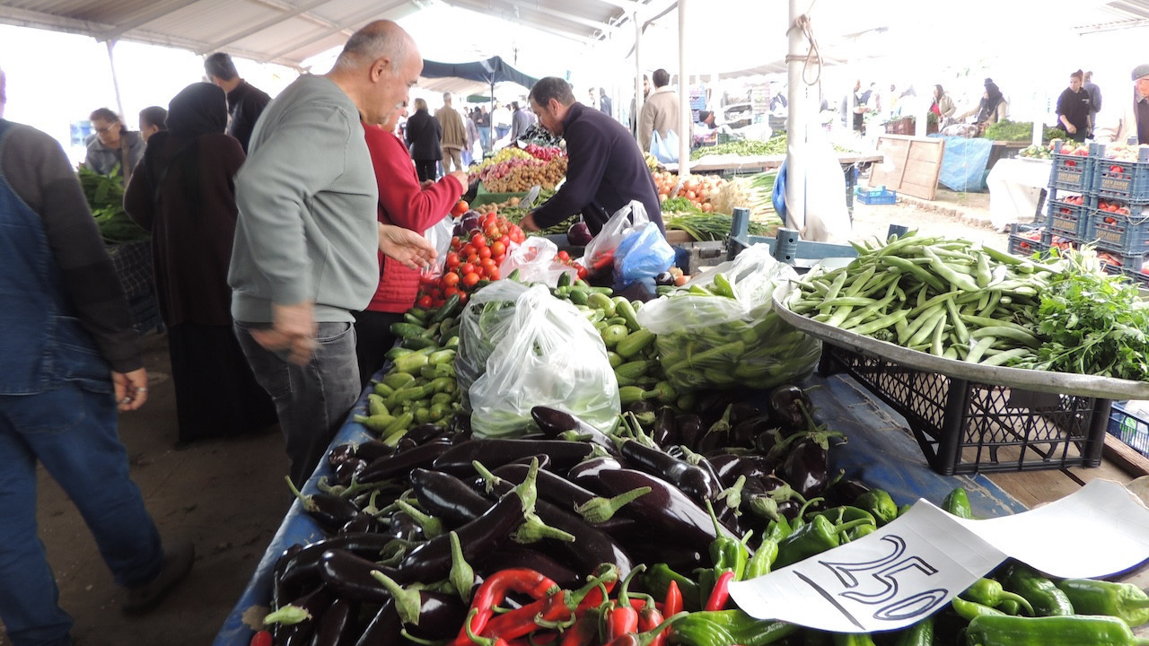 ABD ve İsrail’in başlattığı savaş vatandaşın cebini yaktı: Hatay'da fasulye ve biber 250 liraya dayandı
