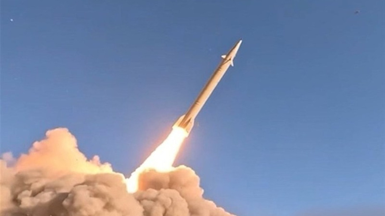 Deniz Kuvvetleri şehitleri için 'Gerçek Vaat 4' operasyonu: İran füzeleri Tel Aviv ve ABD üslerini vurdu