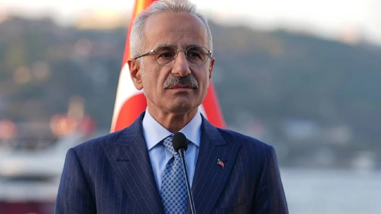 Bakan Uraloğlu'ndan Hürmüz Boğazı açıklaması! Bölgedeki Türk gemilerinde son durum ne?