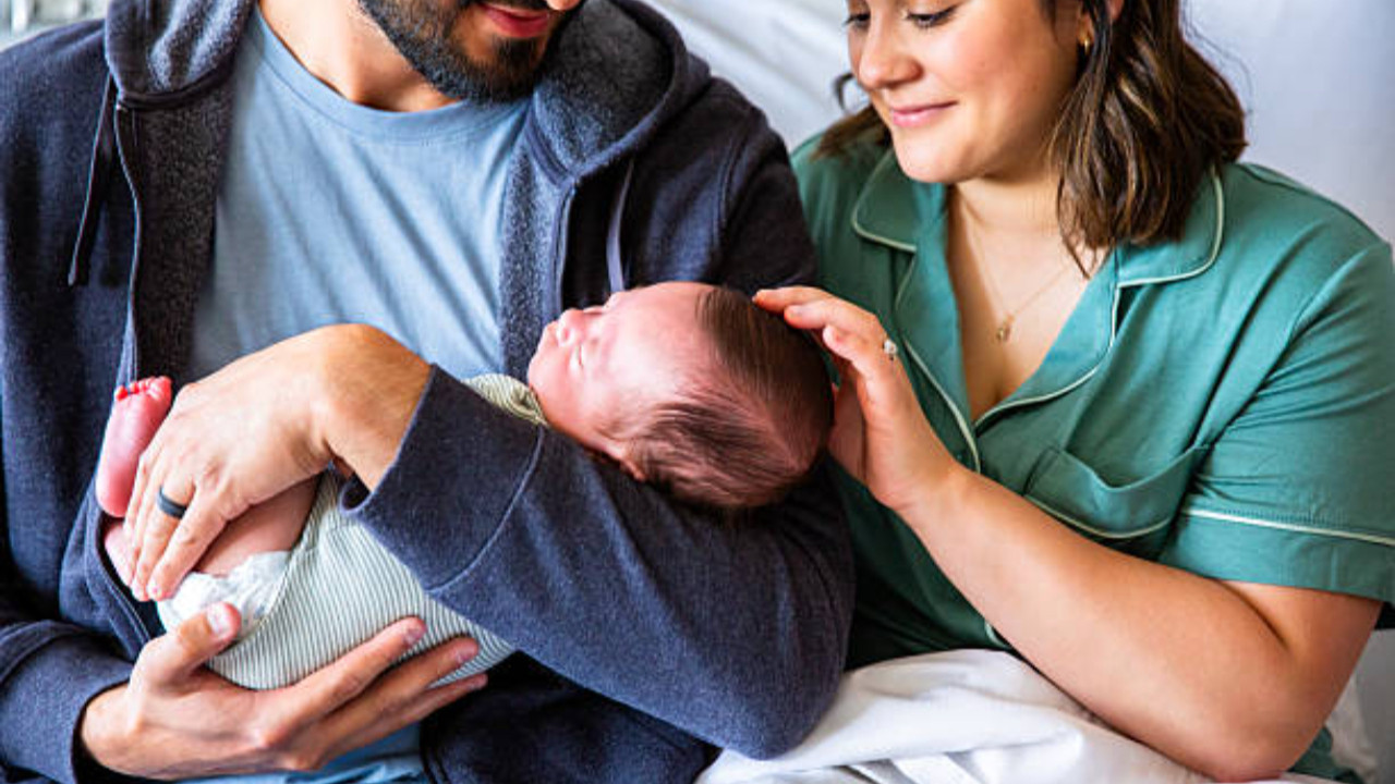 Doğum ve babalık iznini uzatan kanun teklifi TBMM'ye sunuldu: Doğum ve babalık izni ne kadar olacak?