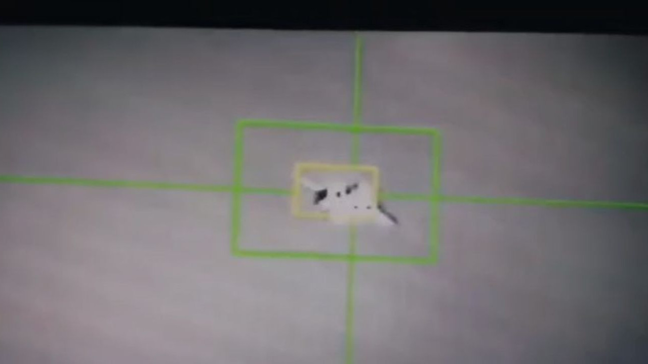 İran, ABD-İsrail'e ait bir savaş uçağını vurdu ve düştü