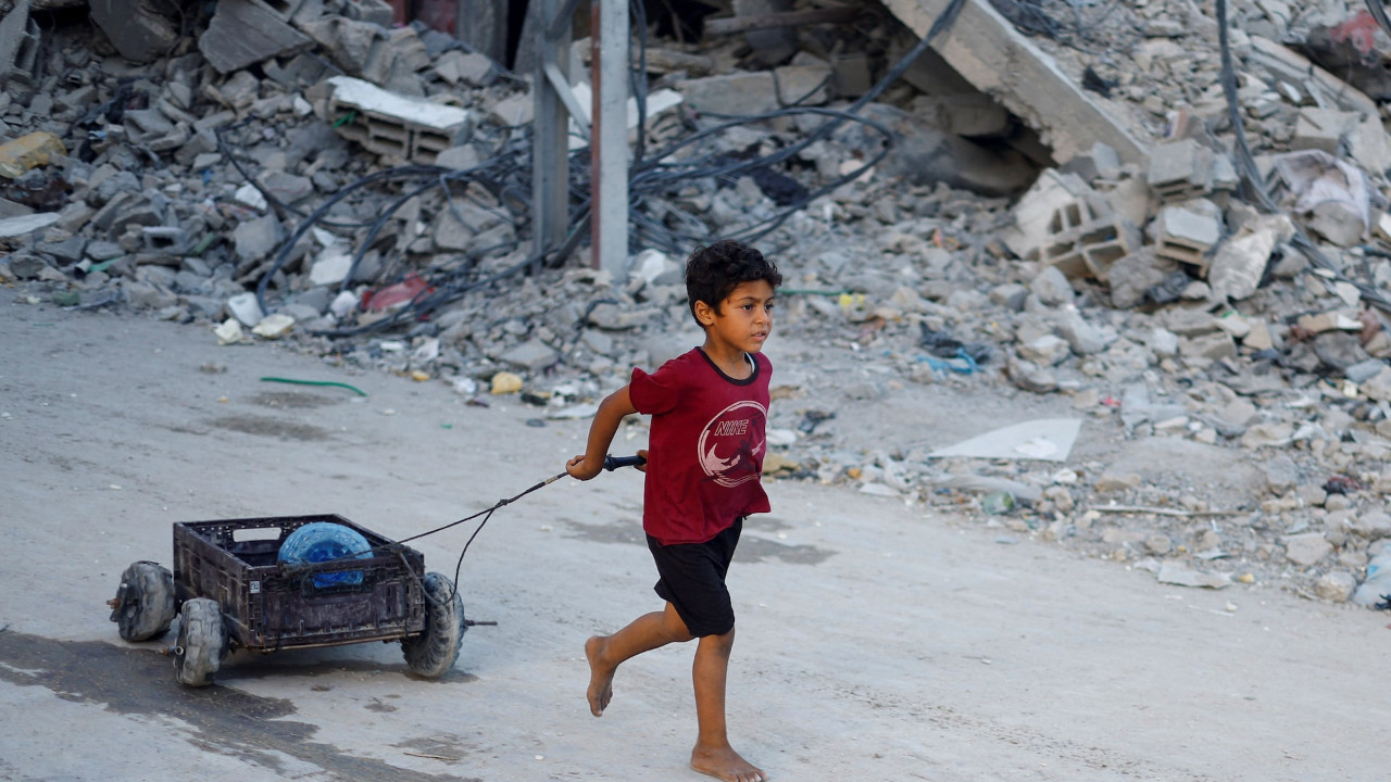 Filistin'de 21 binden fazla çocuk Siyonist İsrail tarafından katledildi