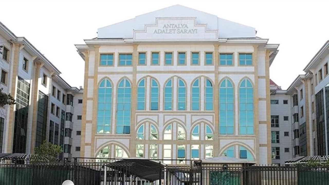 Akılalmaz vurgun! Sahte öğrenci ve emekli öğretmen üzerinden milyonları cebe indirdiler