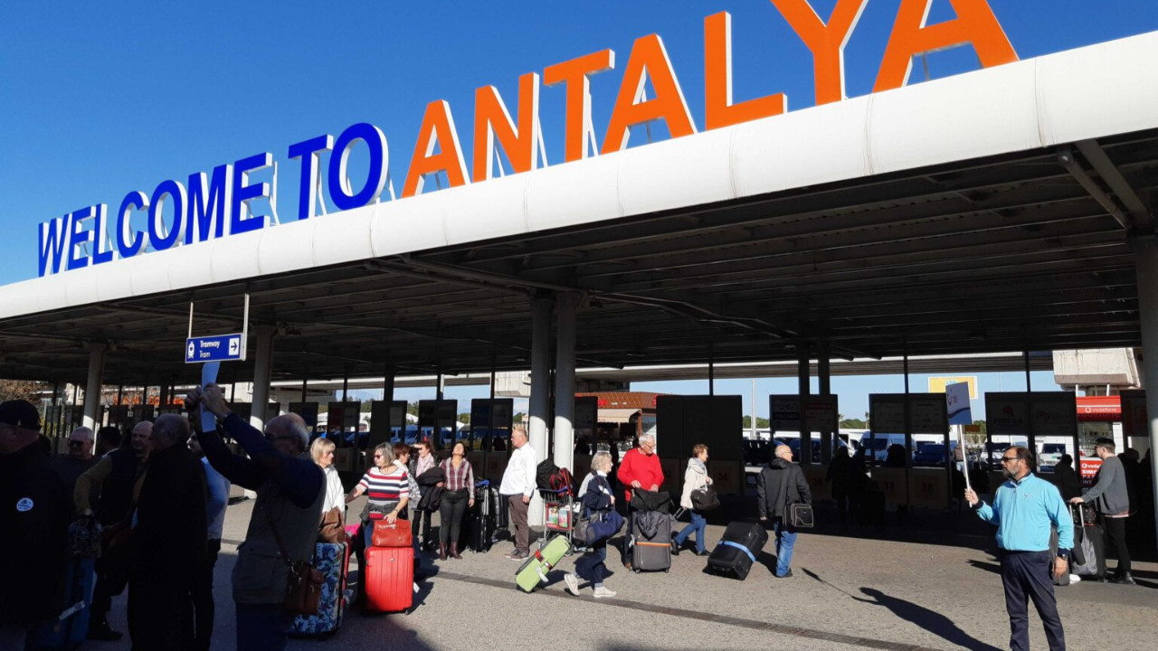 Antalya Havalimanı üç ayda 3,1 milyon yolcu ağırladı