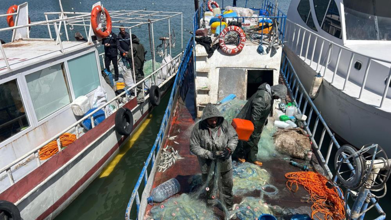Cezası 16 bin TL! Van Gölü'nde inci kefali av yasağı başlıyor