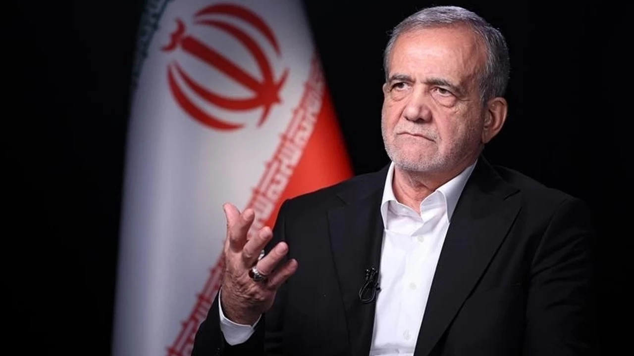 İran Cumhurbaşkanı Pezeşkiyan'dan ABD ve İsrail'e tepki: "Hangi suçtan dolayı saldırıya uğradık?"