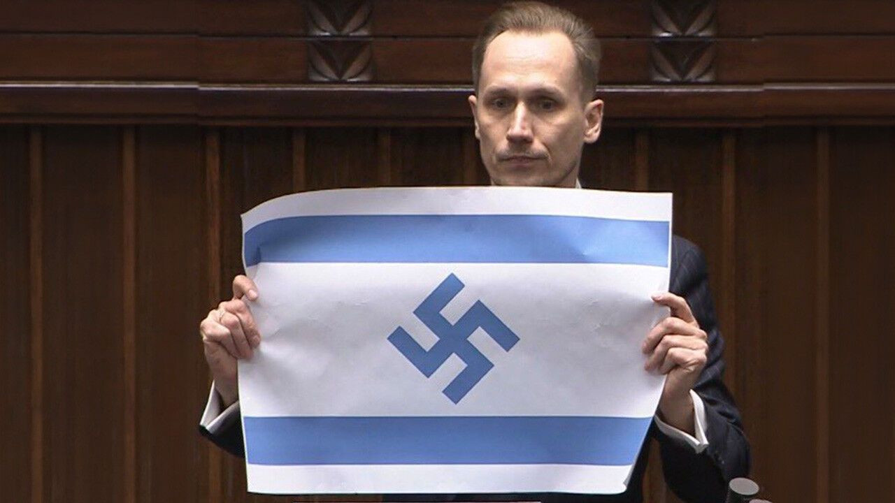 Polonya parlamentosunda Nazi sembollü İsrail protestosu
