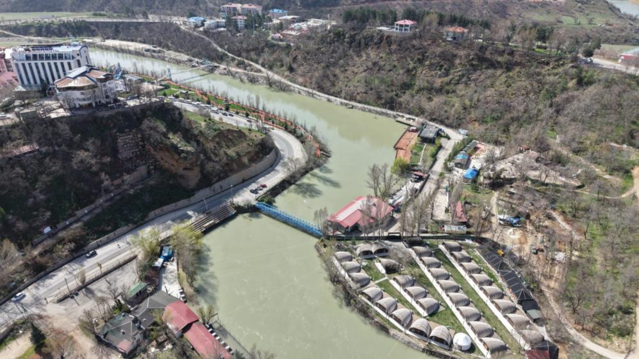 Tunceli'de Munzur Nehri'nde kadın cesedi bulundu