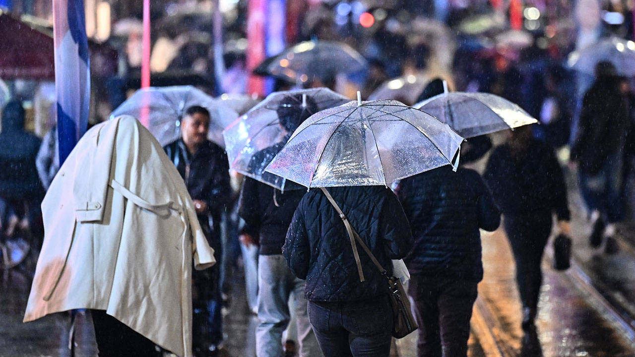 Bu 55 şehirde yaşayanlar dikkat! Yarın gök gürültülü sağanak etkili olacak