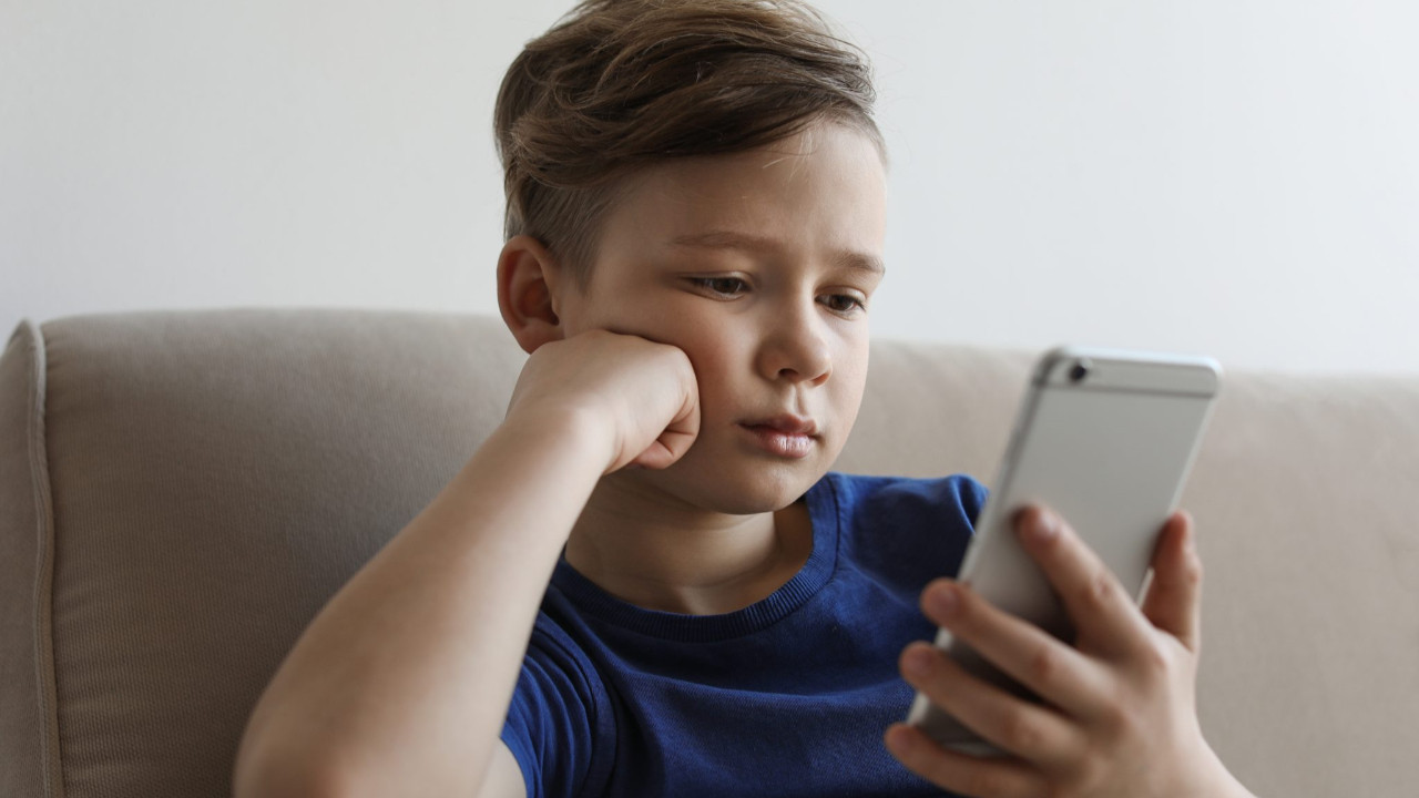 18 Yaş altına özel "çocuk hattı" geliyor