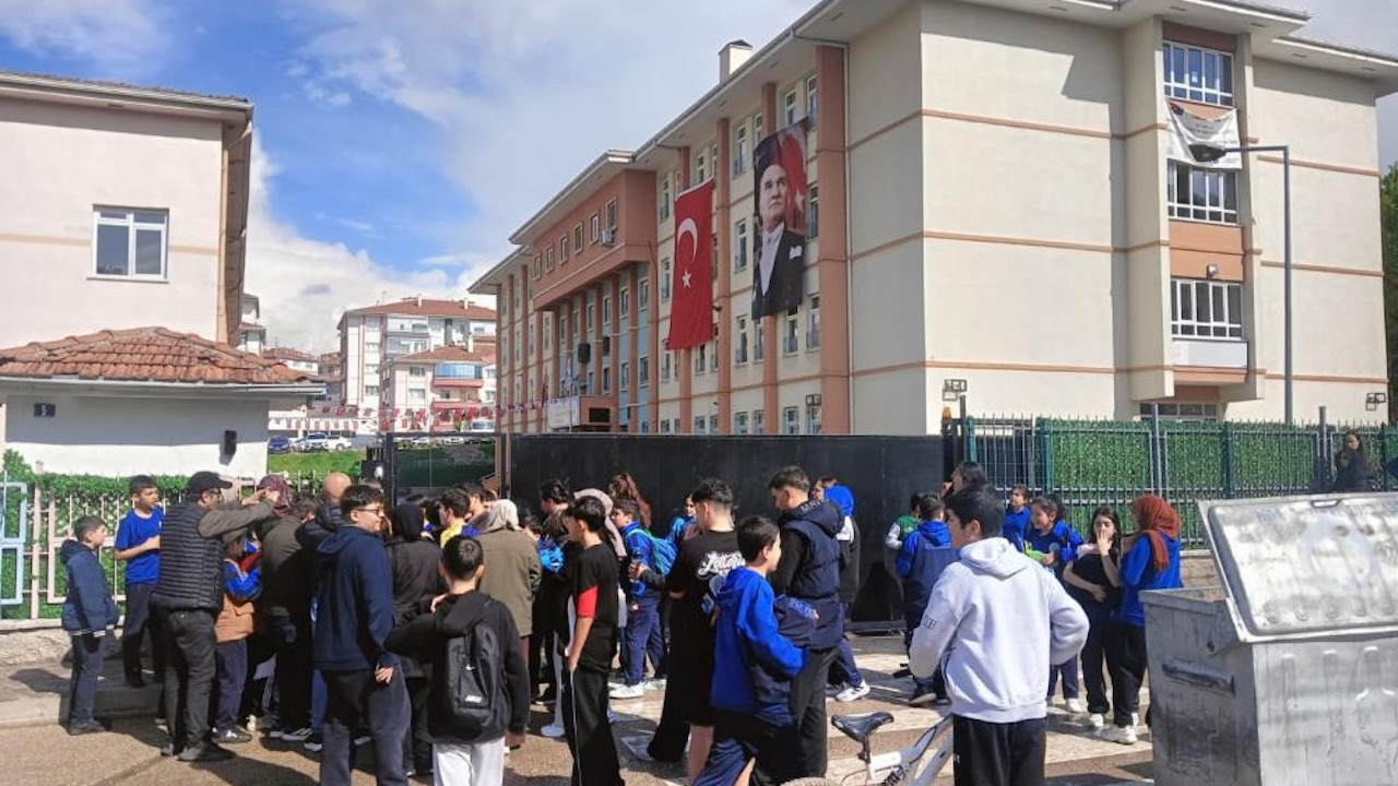 5. sınıf öğrencisi okula silah getirdi: Çanta yasaklandı, şeffaf poşet zorunluluğu getirildi