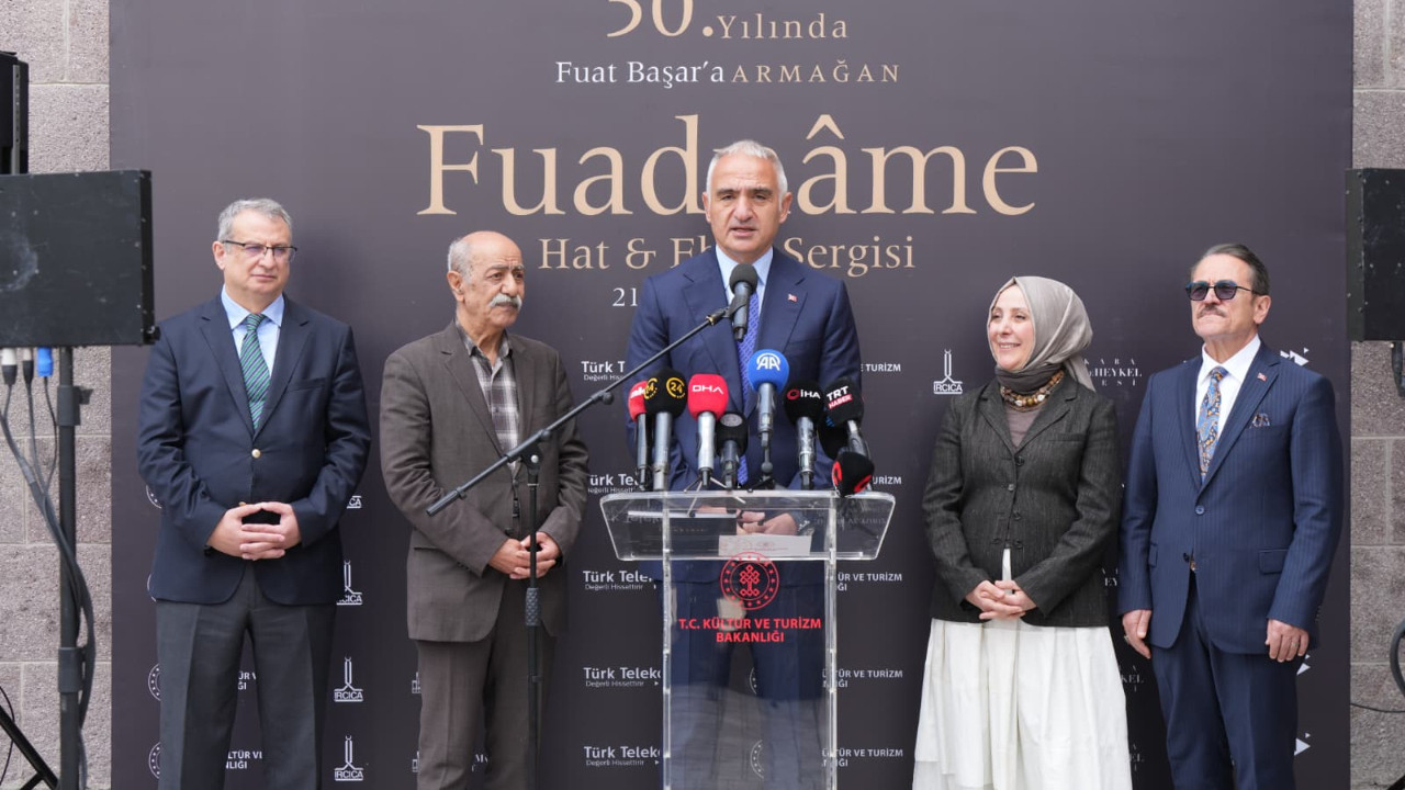 Bakan Ersoy'dan "Fuadnâme" sergisine ziyaret: “Bu sergi, kültür mirasımızın yaşatılmasının somut bir göstergesi”