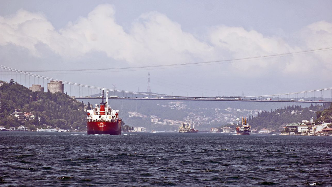 İstanbul Boğazı deniz trafiğine kapatılıyor