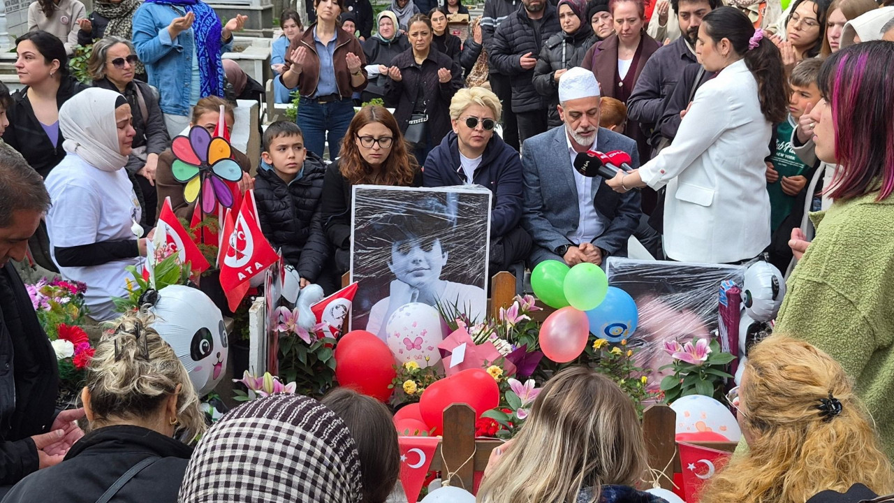 Ahmet Minguzzi doğum gününde mezarı başında anıldı