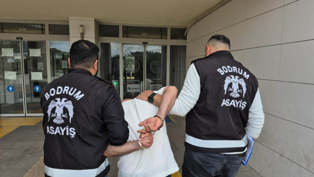 Ayrılığı hazmedemedi, kapısında bekledi! 4 yerinden bıçaklanan kadın yaşam mücadelesi veriyor!