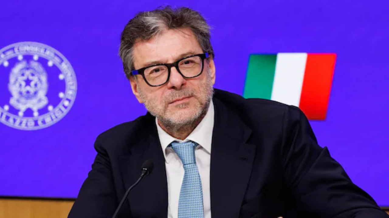 ''İran'ı atalım, İtalya'yı alalım!'' demişlerdi: İtalya "Ben olsam utanırdım" dedi, İran'dan tarihi ayar geldi: "11 gençten korkuyorlar!"