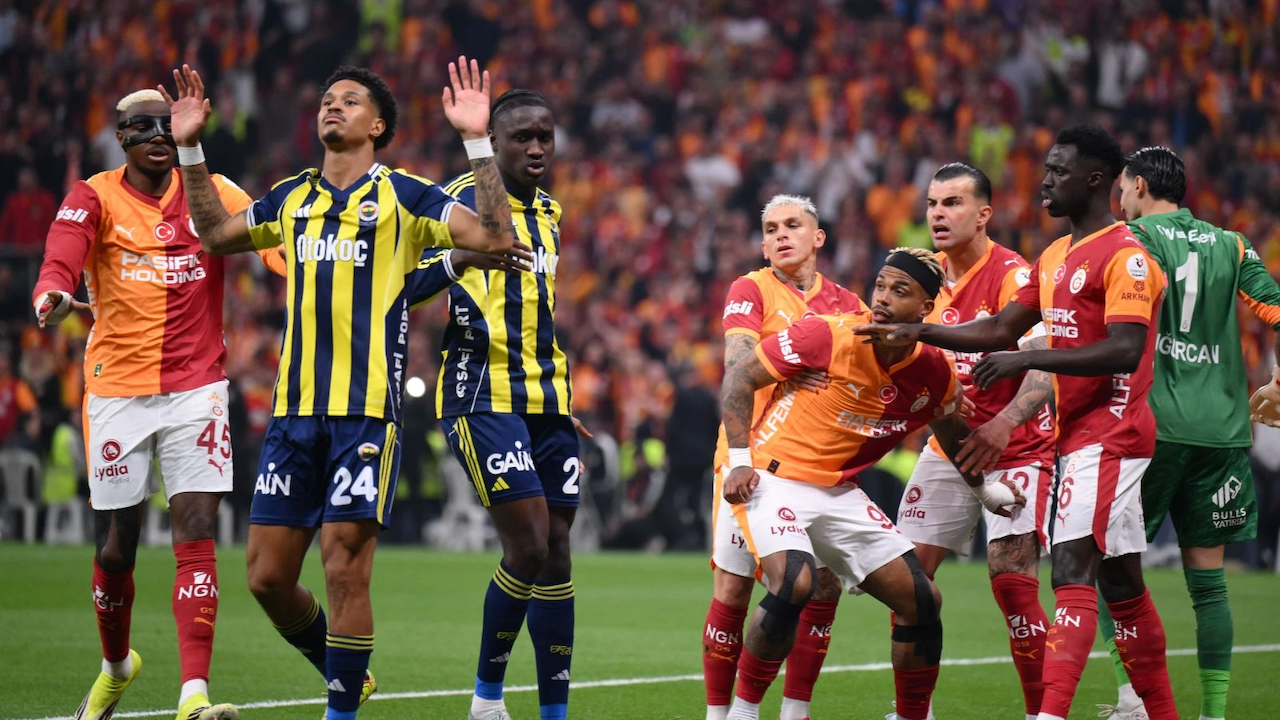 Derbide sinirler gerildi: Galatasaray'dan sert tepki! "İçinizdeki kötülüğü görüyoruz"