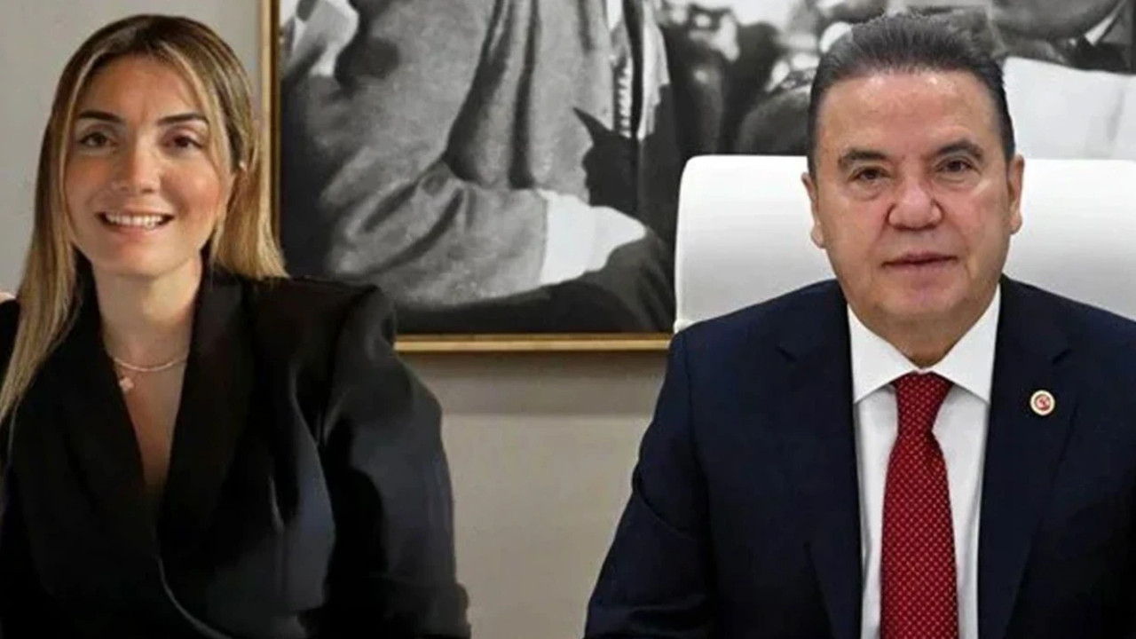 Muhittin Böcek’in gelini Zuhal Böcek gözaltına alındı