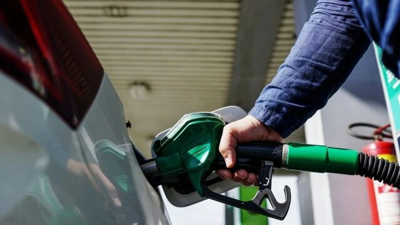 Brent Petrol 114 Dolara dayandı: Akaryakıtta fiyatlar sil baştan!