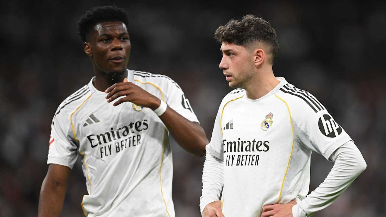 Real Madrid'in iki yıldız ismi birbirine girdi! O futbolcu hastaneye kaldırıldı