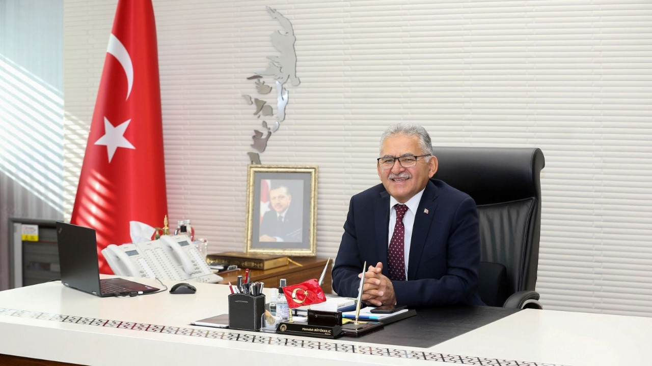 Büyükkılıç’tan sert çıkış: "Özel yaşamım var diyorsan Belediye Başkanlığını bırak"