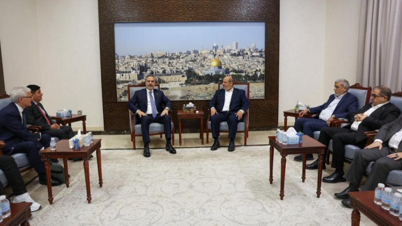 Dışişleri Bakanı Fidan, Katar Başbakan Yardımcısı ve Savunma Bakanı Al Thani ile bir araya geldi