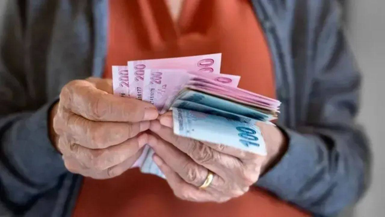 Emekli maaşını taşıyana dev fırsat! İşte en yüksek promosyon veren bankalar